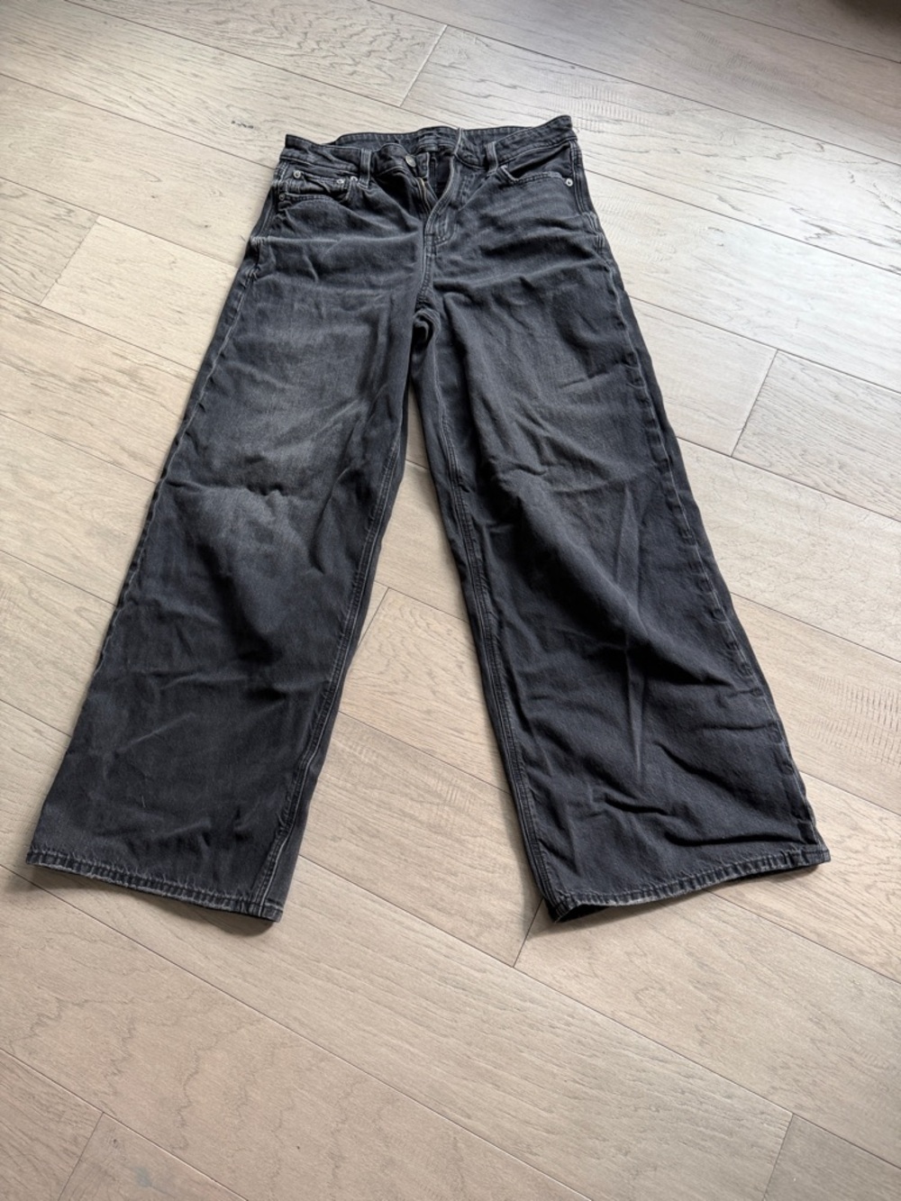 American Eagle Outfitters Black Super High-Rise/Ultra Wide Leg Jeans